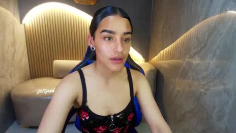 Tash  online show from September 19, 8:31 pm