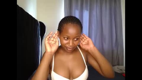 Snapshot of tasha_kimmy chatting on October 9, 4:32 am Ireen online show from October 9, 4:32 am