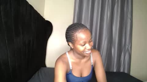 Snapshot of tasha_kimmy chatting on October 10, 5:56 pm Ireen online show from October 10, 5:56 pm