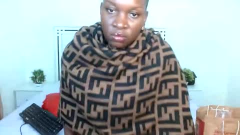 Snapshot of tashabea chatting on December 17, 2:55 am Tash online show from December 17, 2:55 am