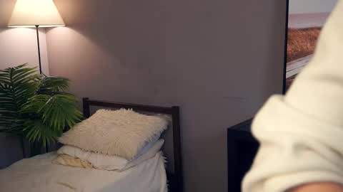 Your Ressie online show from December 2, 7:36 am