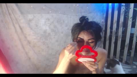 tasteofinnocentxx online show from October 9, 6:22 am