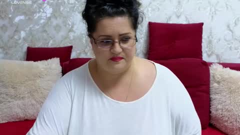 Snapshot of tastychubby chatting on September 23, 4:26 am Clau online show from September 23, 4:26 am