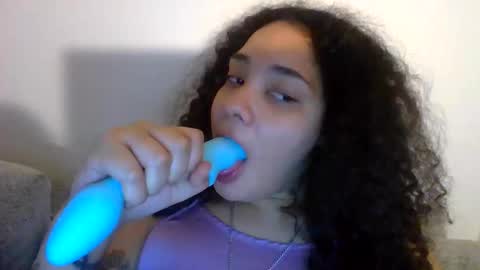 Snapshot of tastylolaa chatting on October 15, 9:31 am tastylolaa online show from October 15, 9:31 am