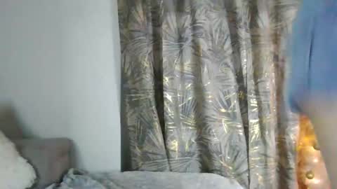 tateisblonde online show from November 27, 8:05 am