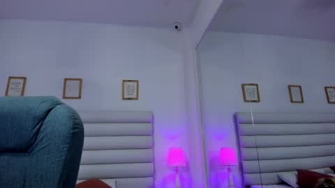 Snapshot of tatiana_arboleda chatting on September 30, 2:49 am tatiana_arboleda online show from September 30, 2:49 am