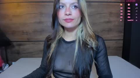 Snapshot of tatiana_monroe chatting on December 9, 10:32 am Hey Im Tatiana online show from December 9, 10:32 am