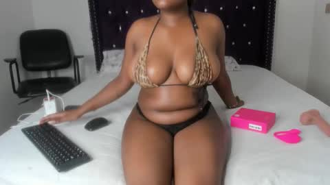 tatiana_storm online show from September 22, 9:00 am