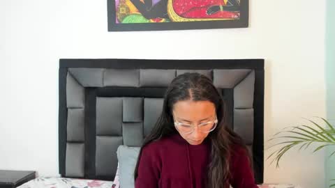 Tati online show from December 7, 2:46 pm