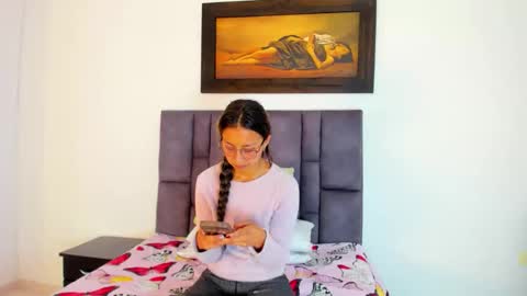 Snapshot of tatiana_valencia chatting on June 7, 12:42 pm Tati online show from June 7, 12:42 pm