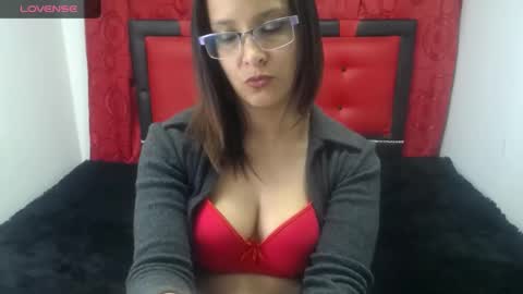 Snapshot of tatianamaturee chatting on December 14, 4:23 am tatiana online show from December 14, 4:23 am