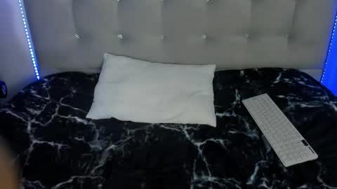 tatianasquirthot online show from May 14, 8:15 pm