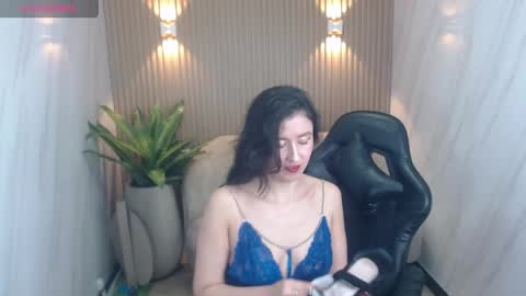 Snapshot of tatiscelis_tf chatting on May 6, 1:27 pm TATIS online show from May 6, 1:27 pm