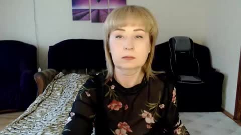 Snapshot of tattease chatting on September 15, 11:43 am Tattease online show from September 15, 11:43 am