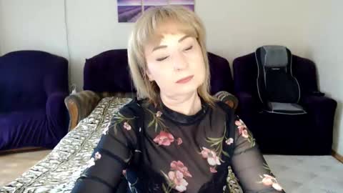 Snapshot of tattease chatting on September 19, 11:11 am Tattease online show from September 19, 11:11 am