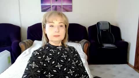 Snapshot of tattease chatting on October 3, 11:18 am Tattease online show from October 3, 11:18 am