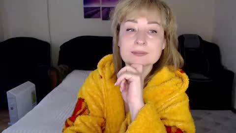 Snapshot of tattease chatting on November 2, 4:59 am Tattease online show from November 2, 4:59 am