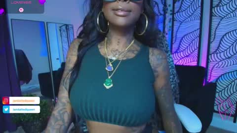 Tatted Queen online show from November 5, 11:38 pm