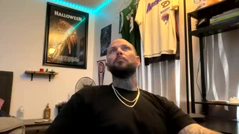 Snapshot of tattoo23inky chatting on April 20, 4:32 pm inky online show from April 20, 4:32 pm