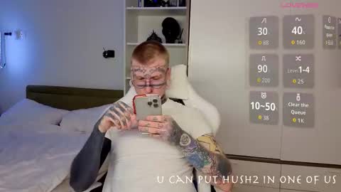 Snapshot of tattooed666cat chatting on February 9, 6:17 am Alex but u can call me Theo online show from February 9, 6:17 am