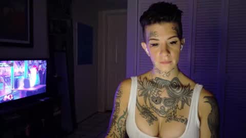 Snapshot of tattooed_natalia chatting on February 15, 11:41 am Natalia 3 online show from February 15, 11:41 am