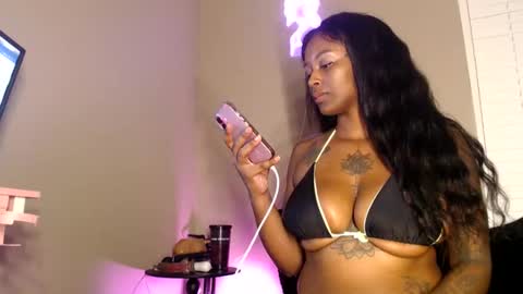 Snapshot of tattooedangelxx chatting on May 17, 2:53 am nyxxx online show from May 17, 2:53 am