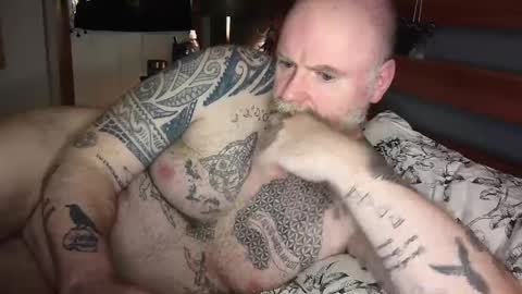 Tattooeddilf 01 online show from December 31, 10:34 pm