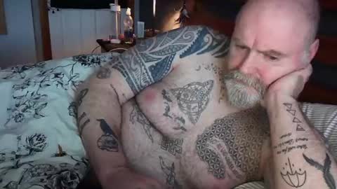 Tattooeddilf 01 online show from January 5, 11:04 am