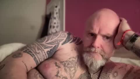 Tattooeddilf 01 online show from January 16, 11:06 pm