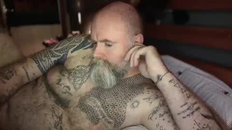 Tattooeddilf 01 online show from September 14, 10:20 pm