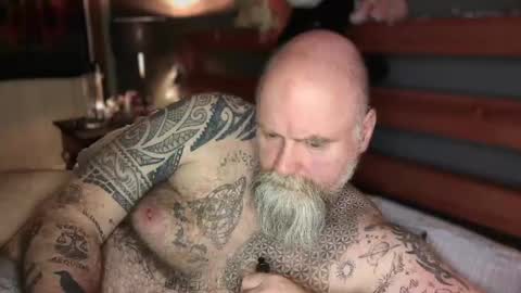 Tattooeddilf 01 online show from October 31, 10:22 pm