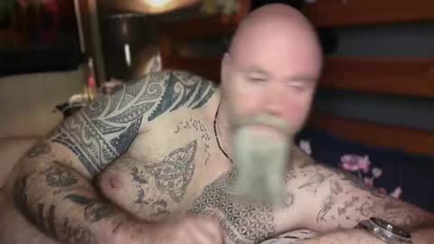 Tattooeddilf 01 online show from February 6, 10:02 pm