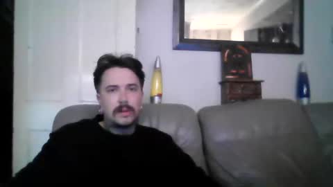 Snapshot of tattooedmodeluk25 chatting on December 13, 1:48 am UK Tattoo Model93 online show from December 13, 1:48 am
