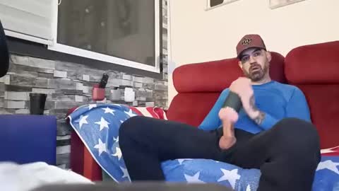 Snapshot of tatuadorhotxxx chatting on February 15, 7:51 am Tatuado20cm online show from February 15, 7:51 am