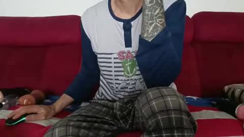 Tatuado20cm online show from March 18, 6:16 am