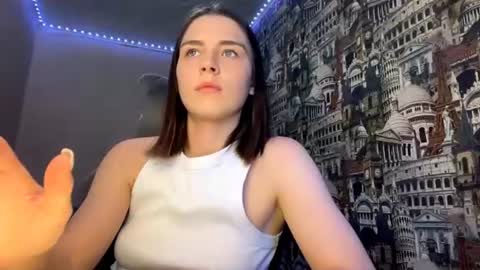 Lana online show from June 9, 8:37 am