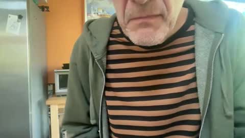 Snapshot of tauromolo chatting on April 7, 4:40 pm tauromolo online show from April 7, 4:40 pm