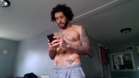 Snapshot of taurusbaeforever chatting on October 19, 4:29 pm taurusbaeforever online show from October 19, 4:29 pm