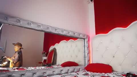 Snapshot of taveko_soler chatting on March 8, 2:04 am Taveko online show from March 8, 2:04 am