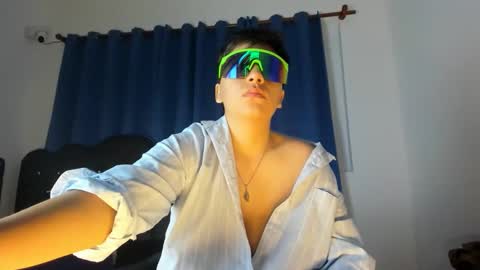 Snapshot of taveko_soler chatting on April 6, 7:04 pm Taveko online show from April 6, 7:04 pm