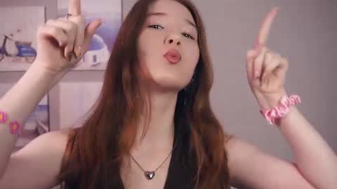 Mei online show from July 24, 12:03 pm
