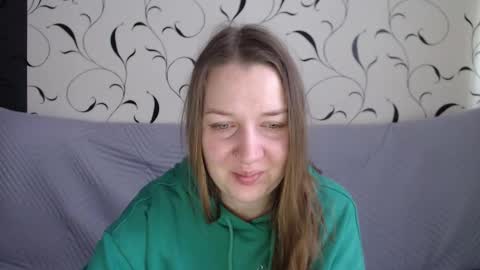 Snapshot of taxxxu chatting on February 16, 7:15 am Diana online show from February 16, 7:15 am