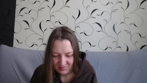 Snapshot of taxxxu chatting on March 14, 7:47 am Diana online show from March 14, 7:47 am