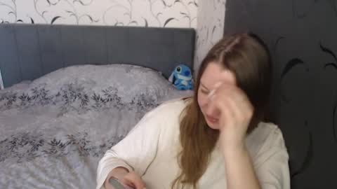 Snapshot of taxxxu chatting on March 31, 6:25 am Diana online show from March 31, 6:25 am