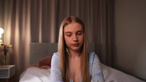 Taya online show from March 29, 3:45 pm