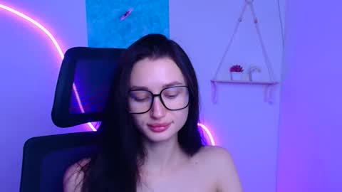 Taya online show from December 22, 6:21 am