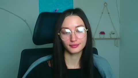 Taya online show from February 19, 6:42 am