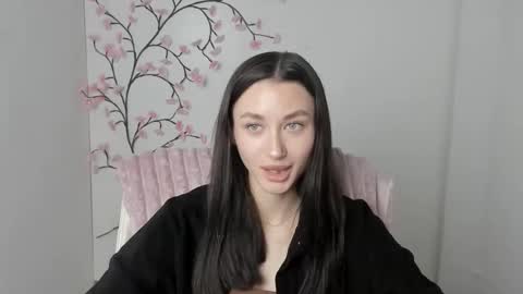 Taya online show from May 19, 6:09 am