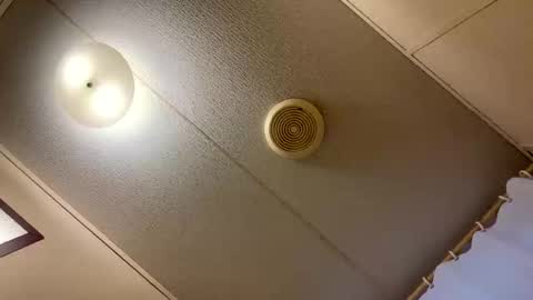 Snapshot of taybiz3 chatting on December 25, 7:13 pm carl lewis online show from December 25, 7:13 pm