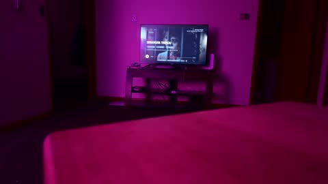 Snapshot of taybiz3 chatting on February 5, 3:55 am carl lewis online show from February 5, 3:55 am